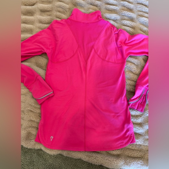Ivivva Pink Pullover 1/4 Zip with Blue Accents and reflective detailing sz 12 - Picture 2 of 5